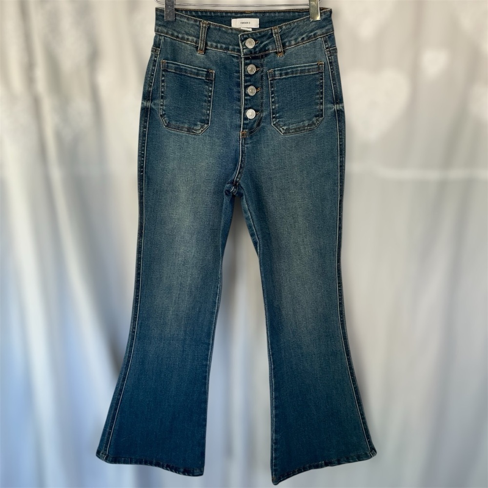 Forever 21 High-Waisted Bell Bottom Front Pockets DarkBlue Wash .Flare Jeans
